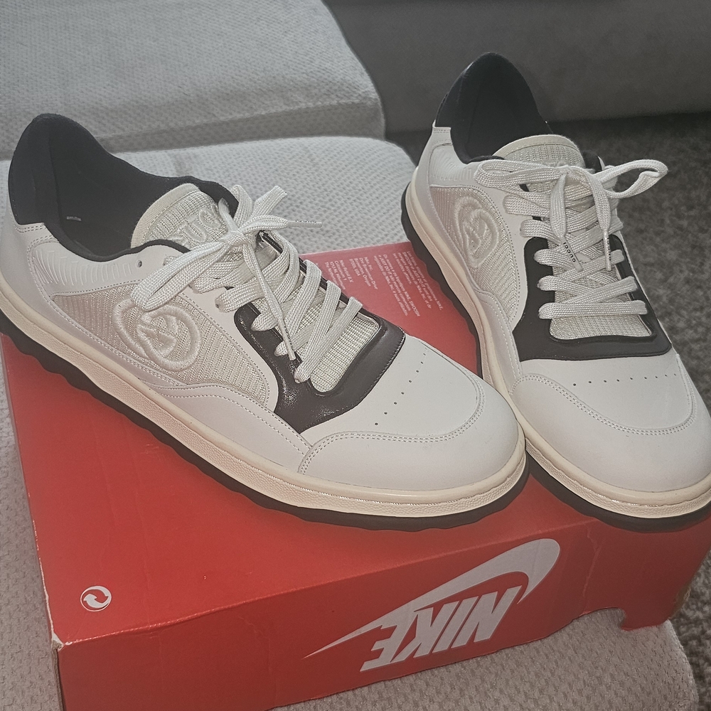 Gucci Men's White and Black Sneakers